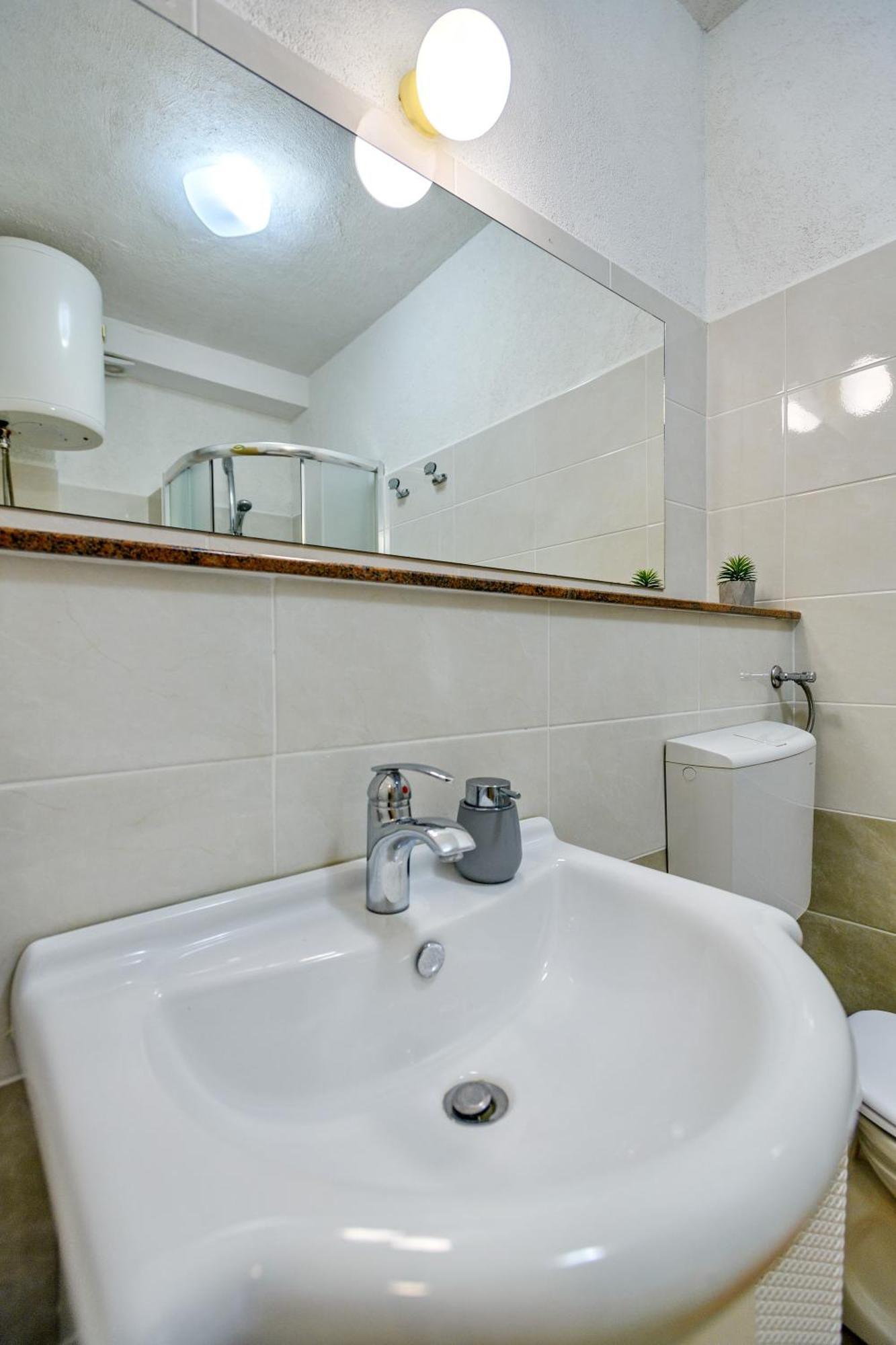 Apartman Кали Екстериор снимка